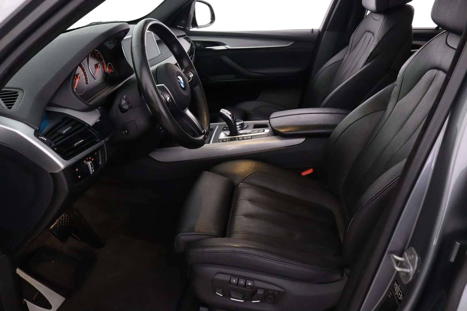 BMW X5 KTT-138 carousel image