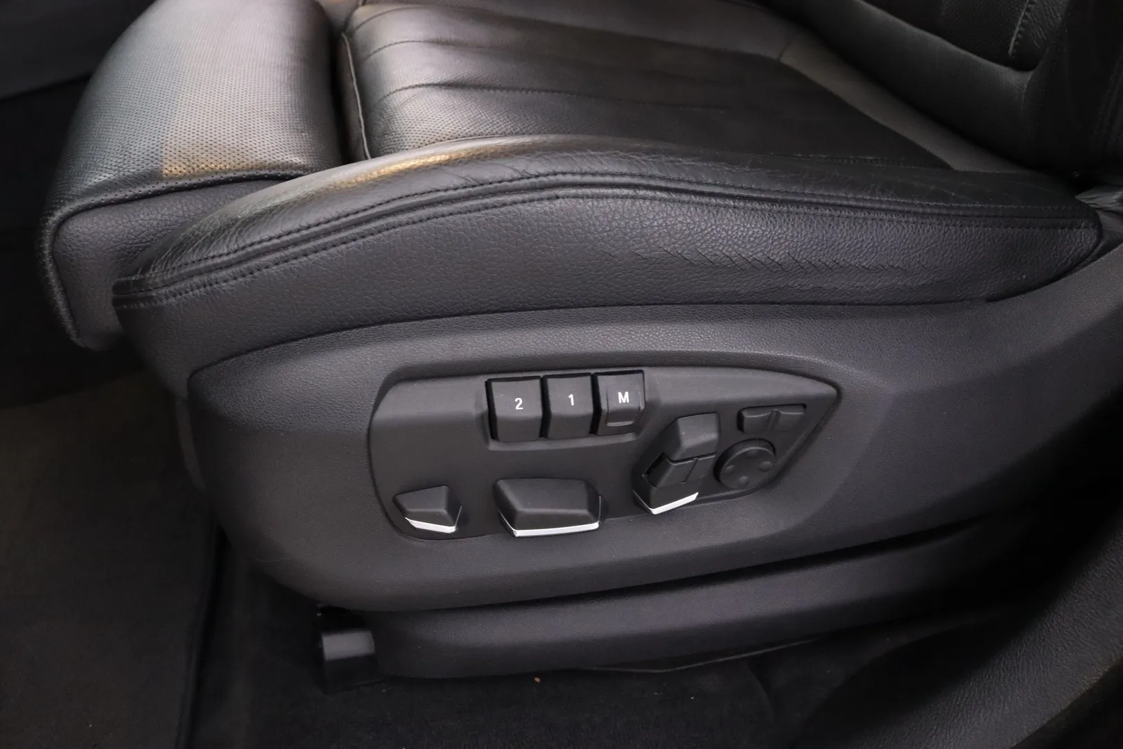 BMW X5 KTT-138 carousel image