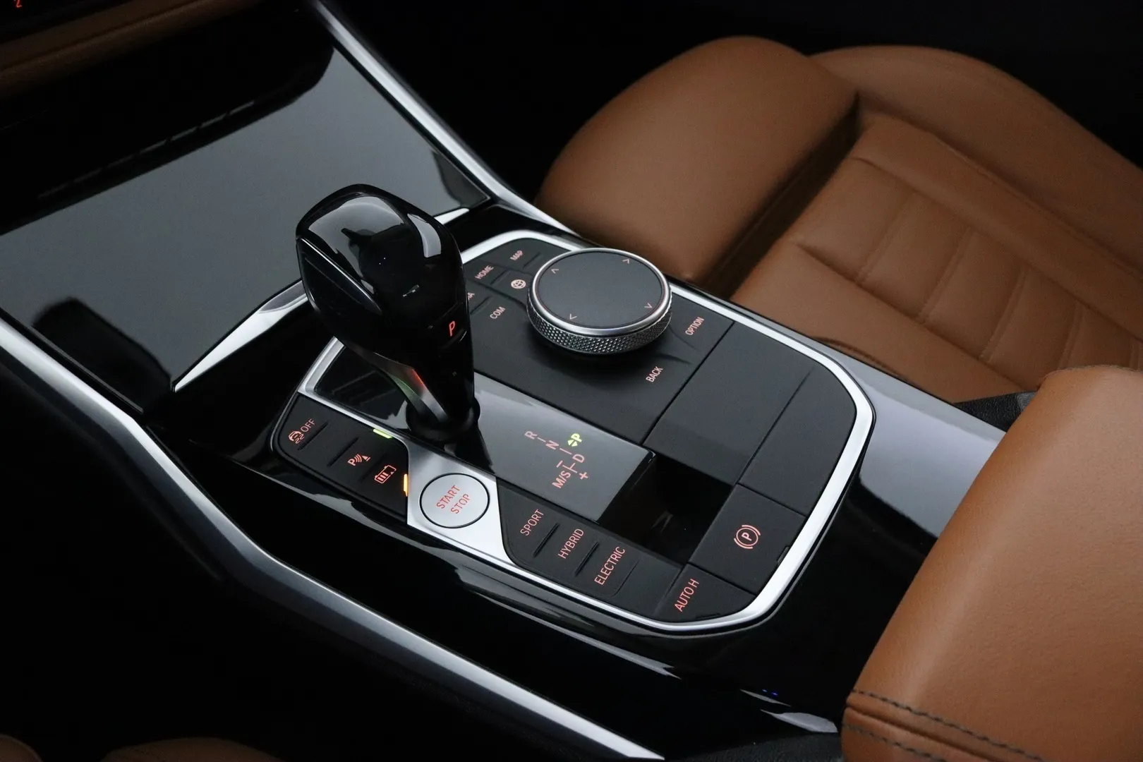 BMW 330 GOG-801 carousel image