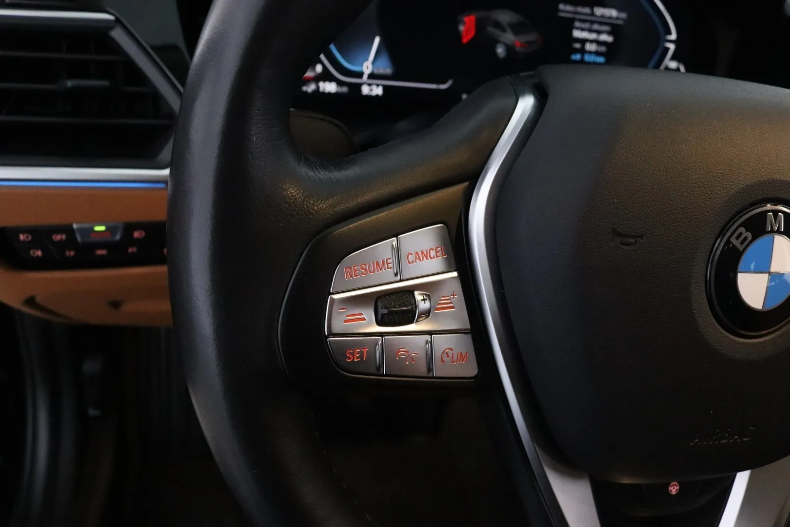 BMW 330 GOG-801 carousel image