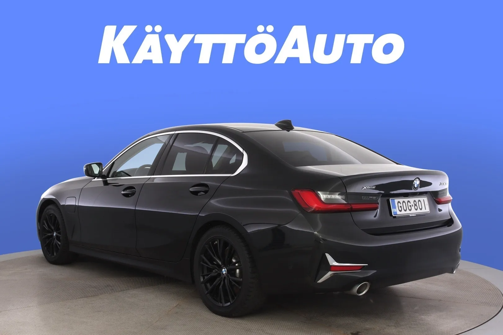 BMW 330 GOG-801 carousel image