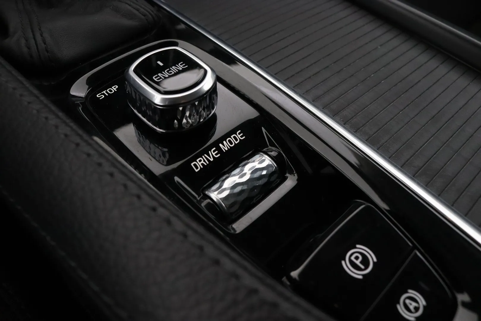 Volvo V90 MMU-861 carousel image