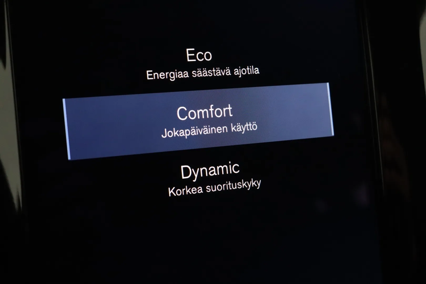 Volvo V90 MMU-861 carousel image