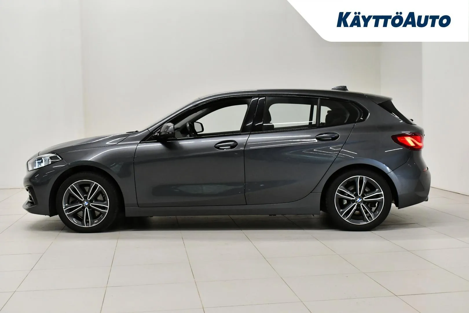 BMW 120 CPI-170 carousel image
