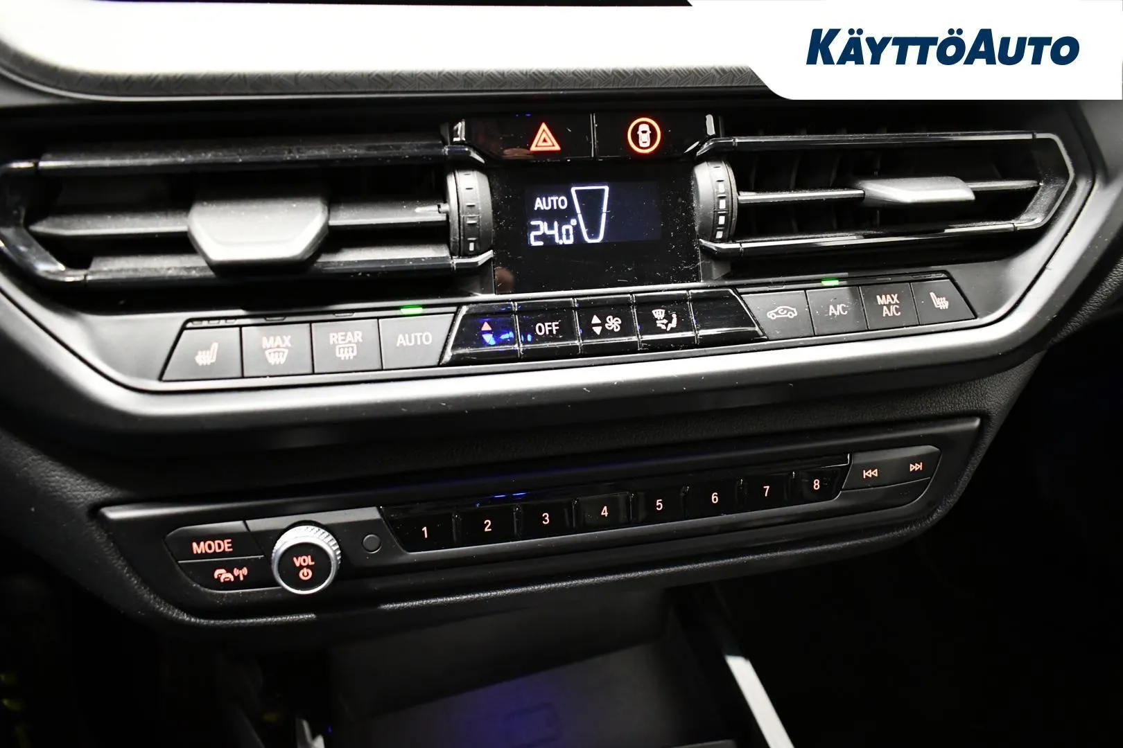 BMW 120 CPI-170 carousel image