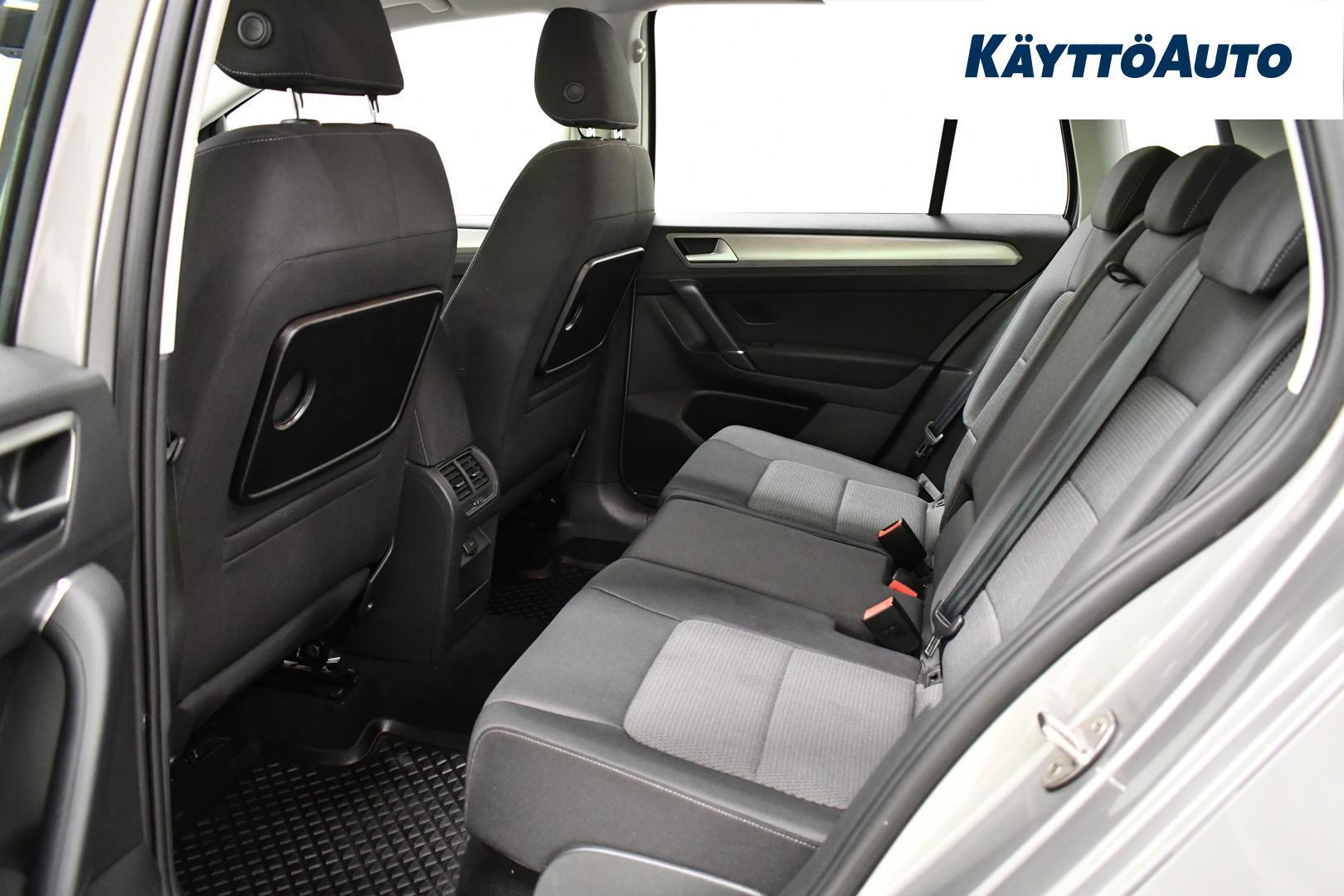 Volkswagen Golf Sportsvan 2015, kuva 6/18