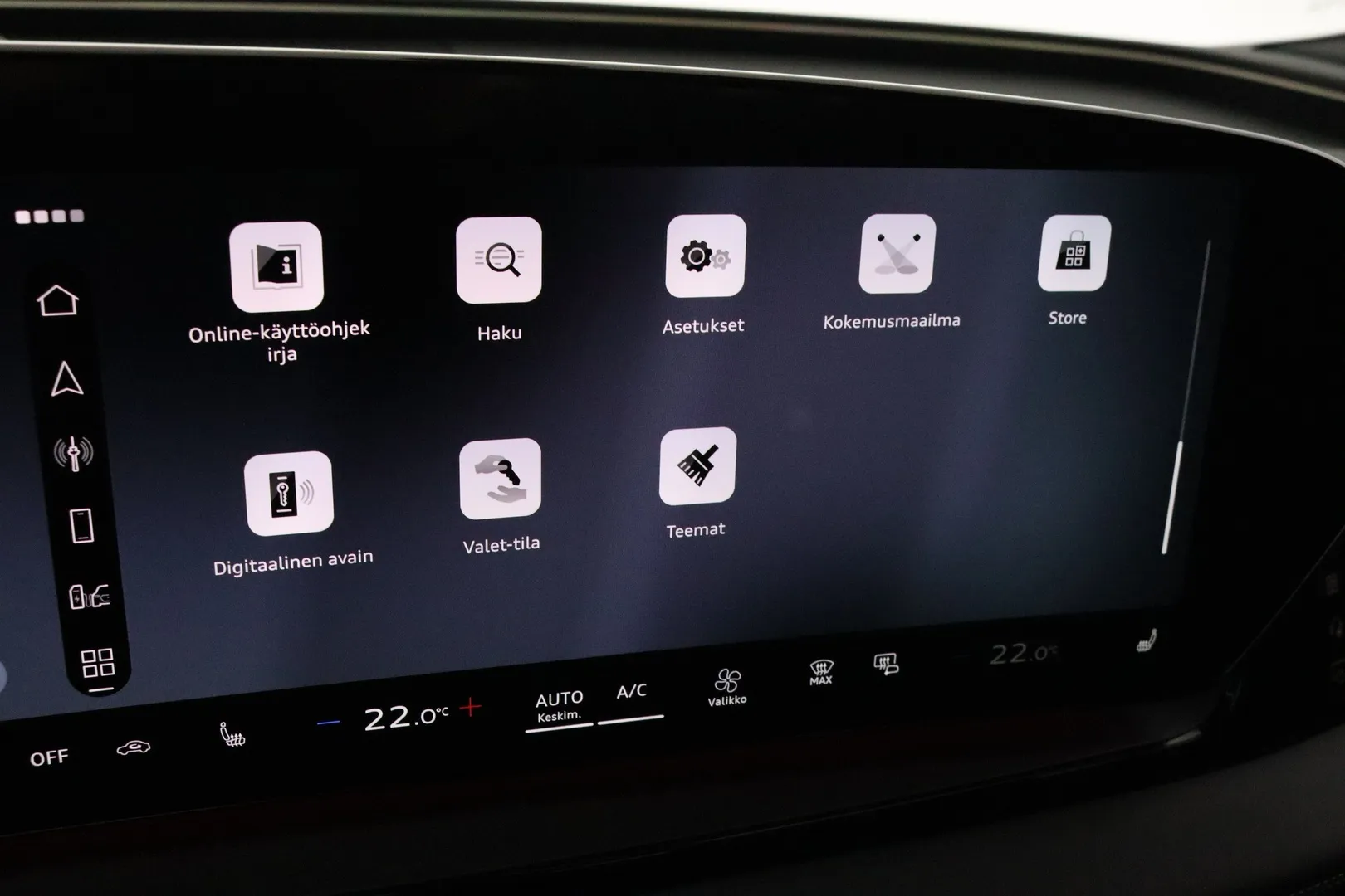 Audi Q6 e-tron SZN-869 carousel image