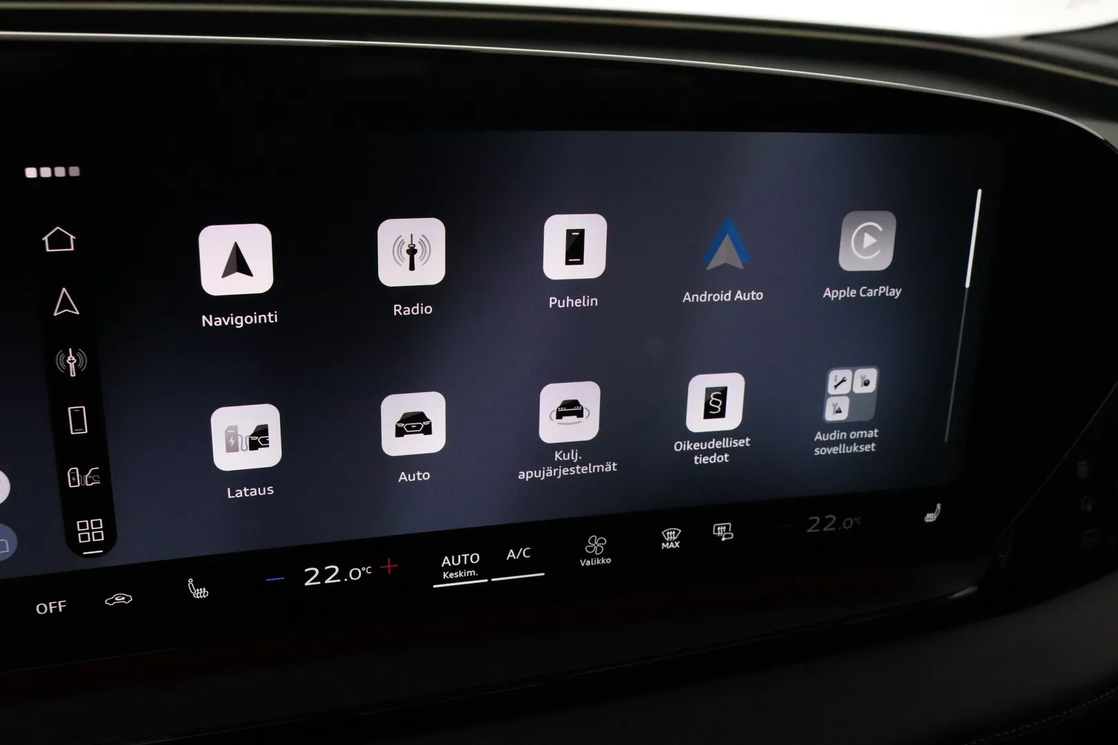 Audi Q6 e-tron SZN-869 carousel image