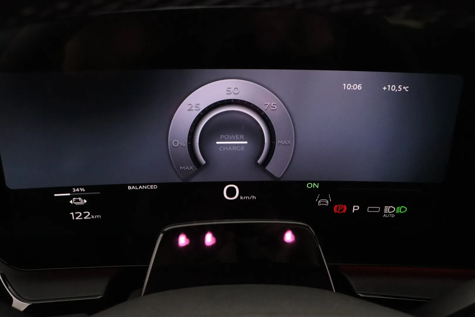 Audi Q6 e-tron SZN-869 carousel image