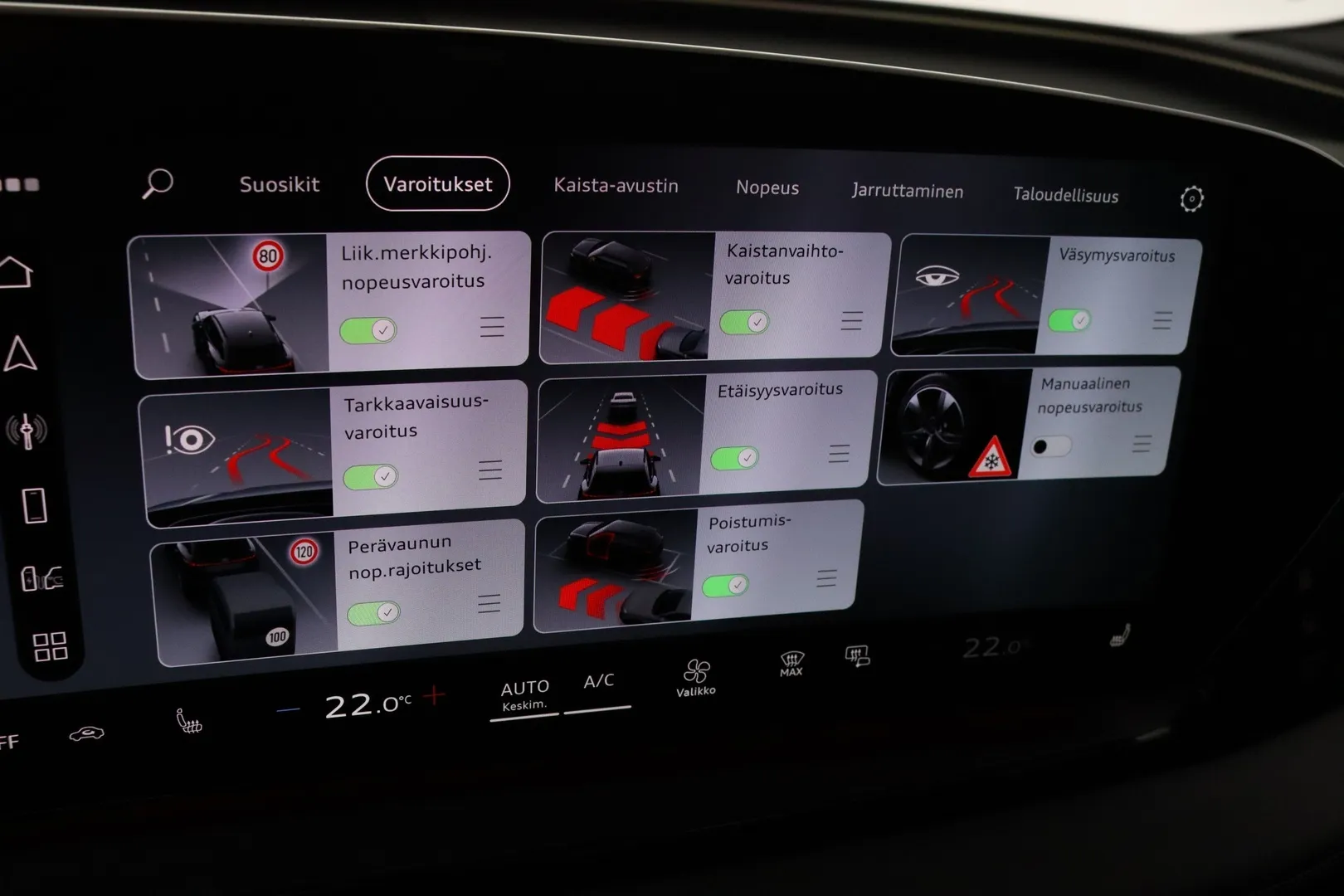 Audi Q6 e-tron SZN-869 carousel image