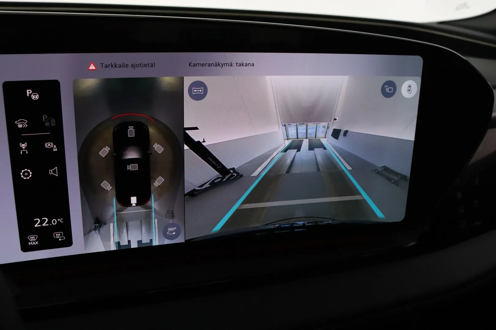 Audi Q6 e-tron SZN-869 carousel image