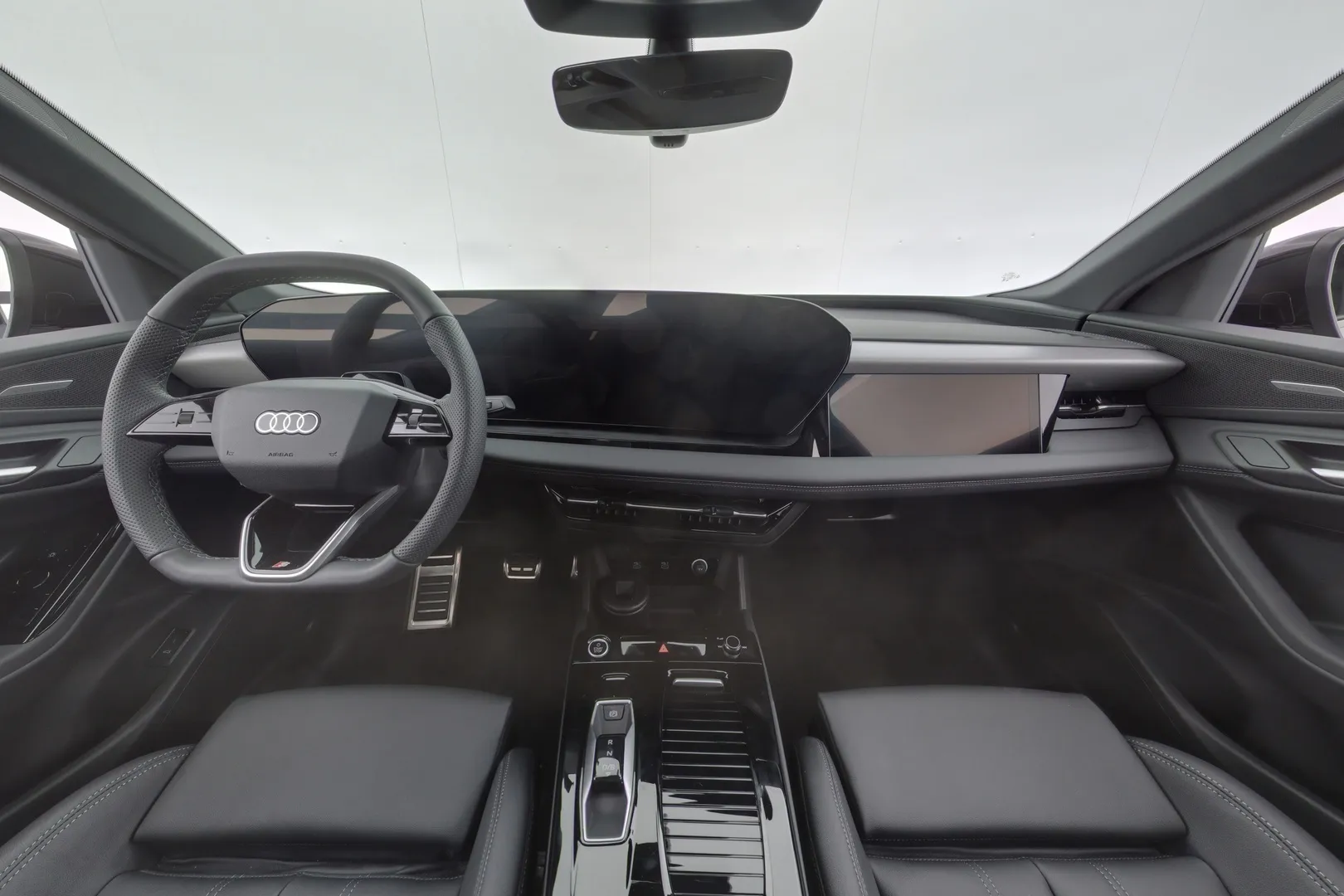 Audi Q6 e-tron SZN-869 carousel image