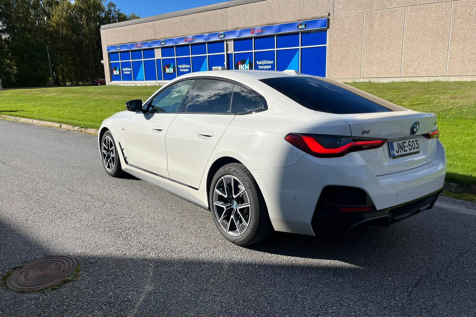 BMW i4 M50 2023, kuva 3/9