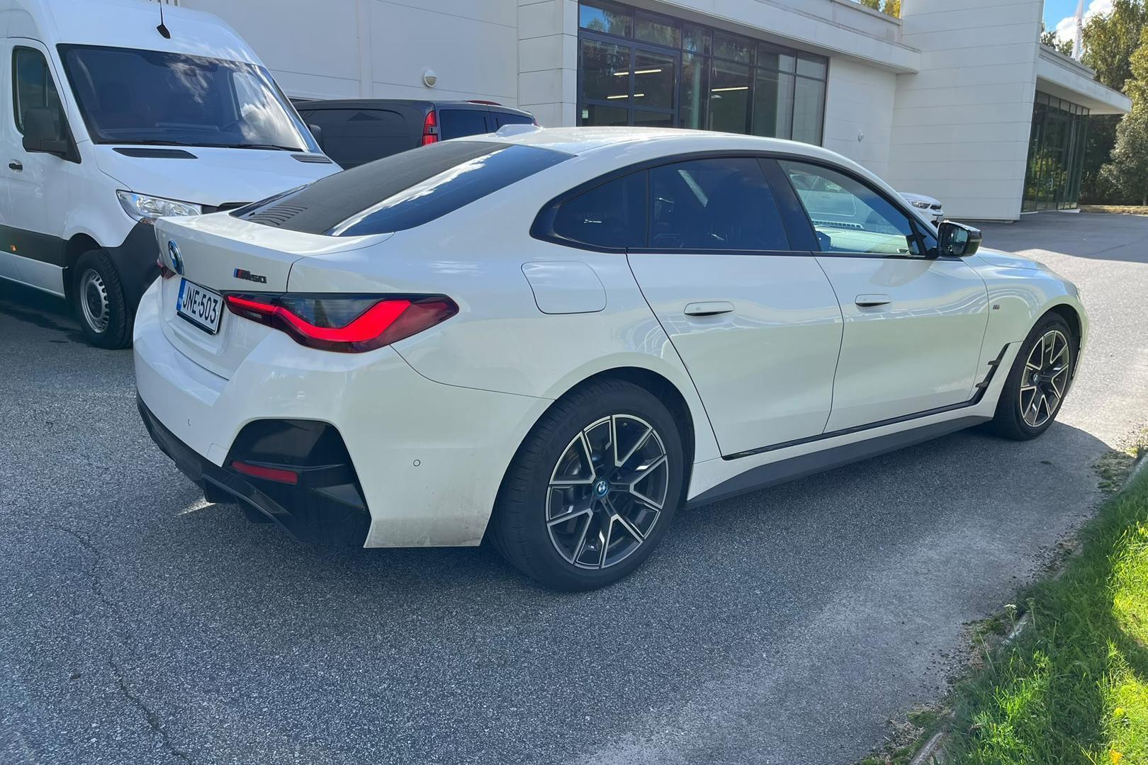 BMW i4 M50 2023, kuva 2/9