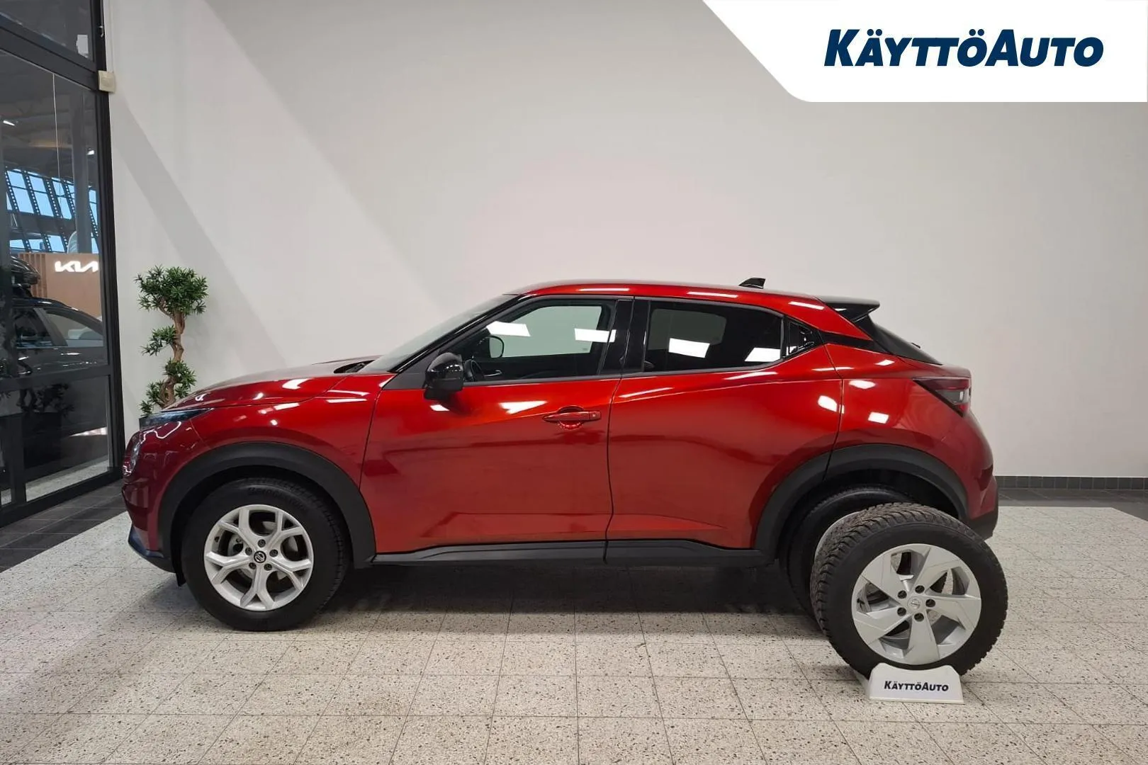 Nissan Juke CRE-153 carousel image
