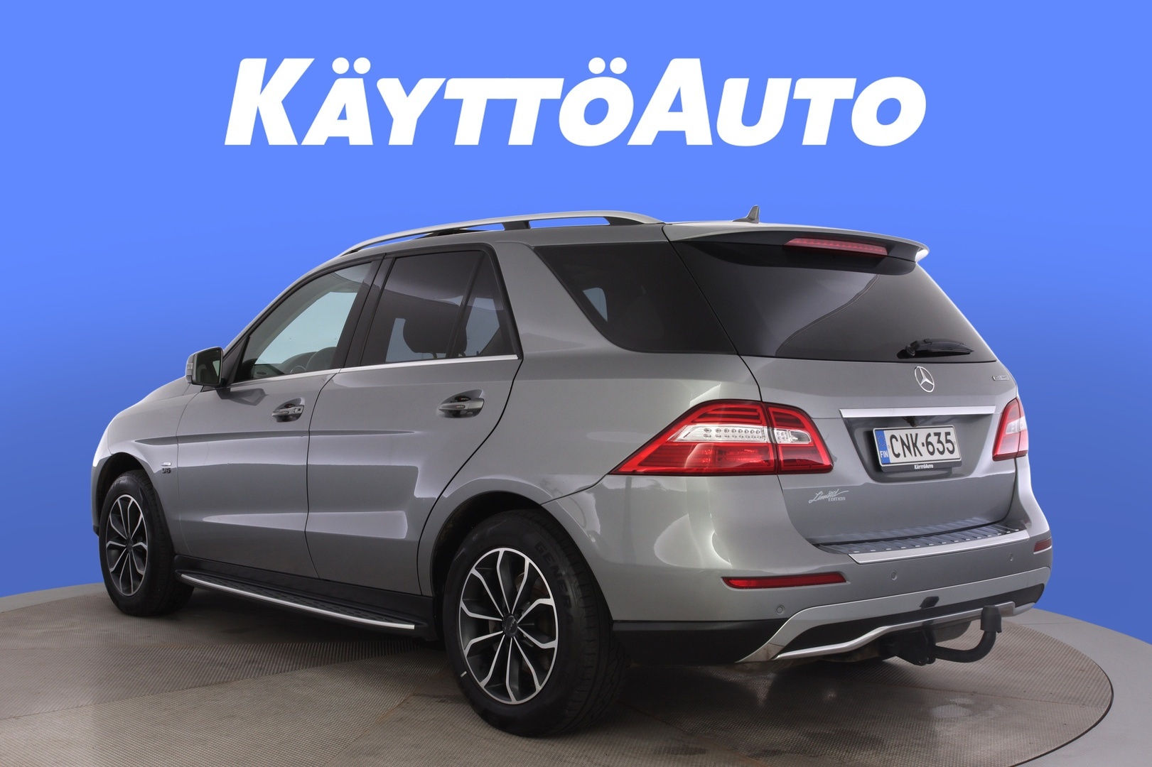 Mercedes-Benz ML 350 BlueTec 4Matic 2012, photo 3/32