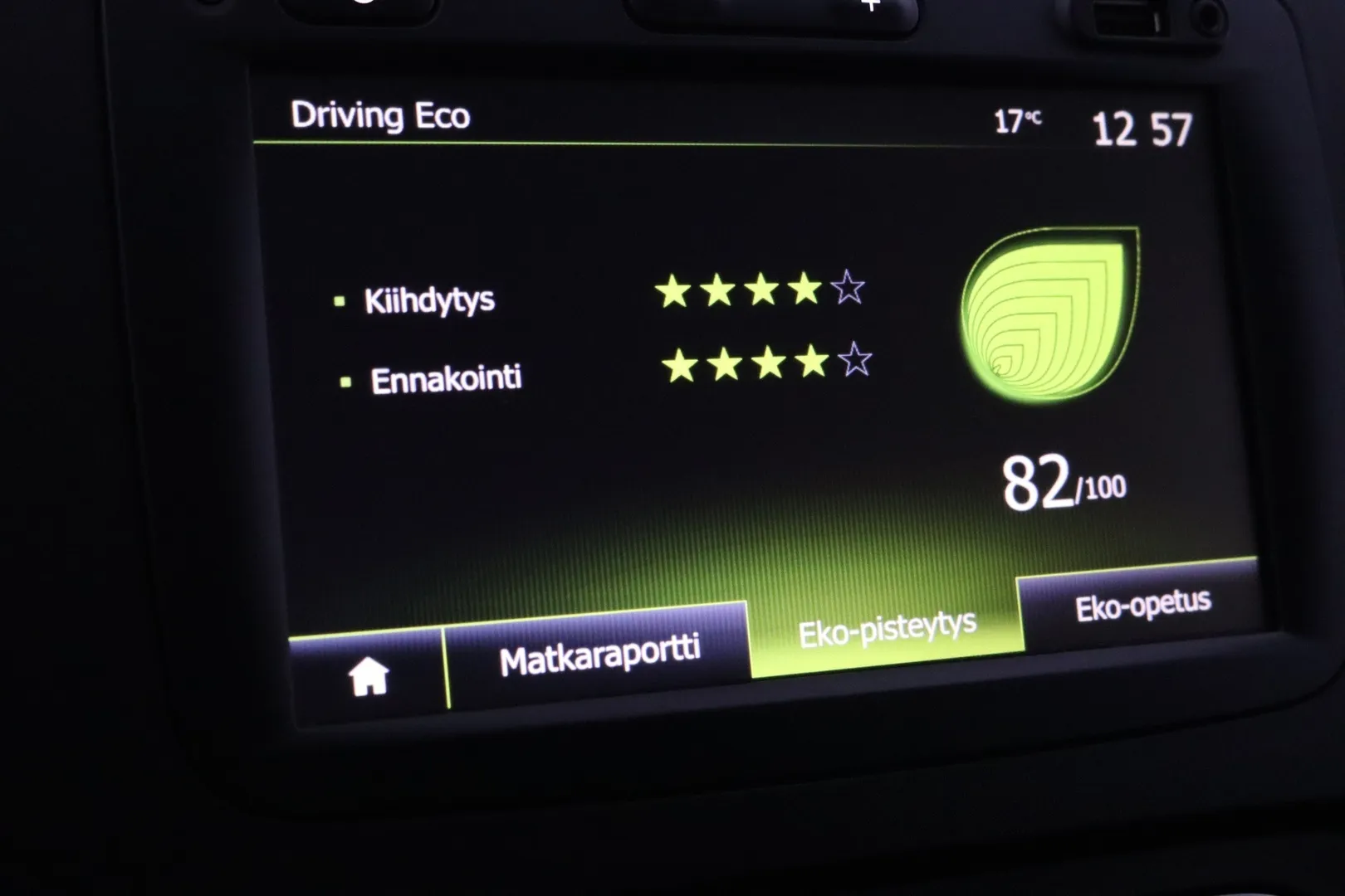 Nissan NV300 YLP-148 carousel image