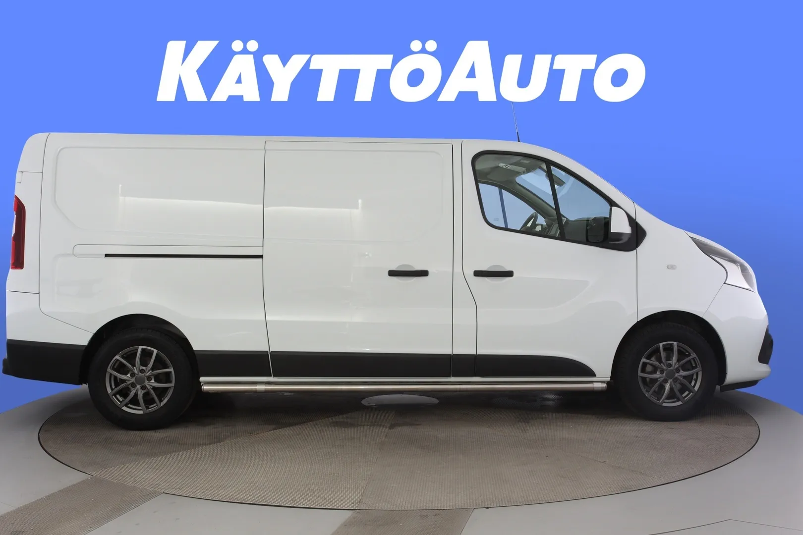 Nissan NV300 YLP-148 carousel image