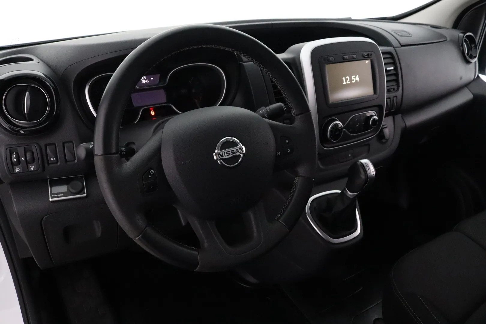 Nissan NV300 YLP-148 carousel image