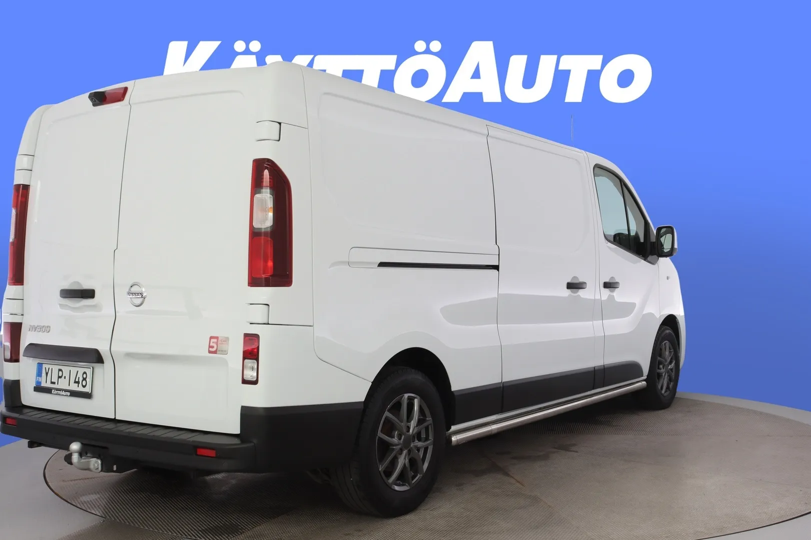 Nissan NV300 YLP-148 carousel image