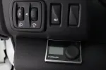 Nissan NV300 YLP-148 carousel thumbs