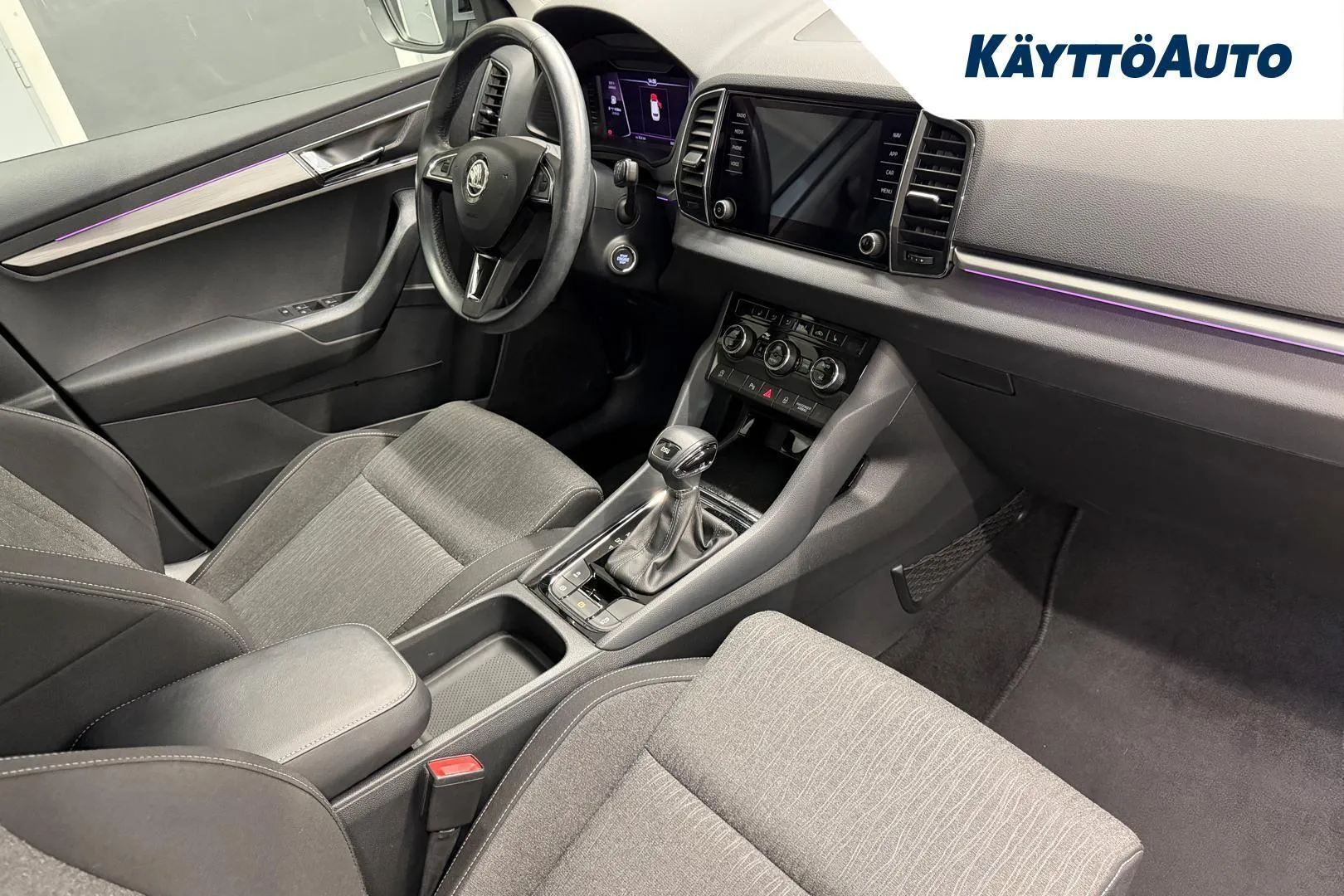 Skoda Karoq CON-823 carousel image
