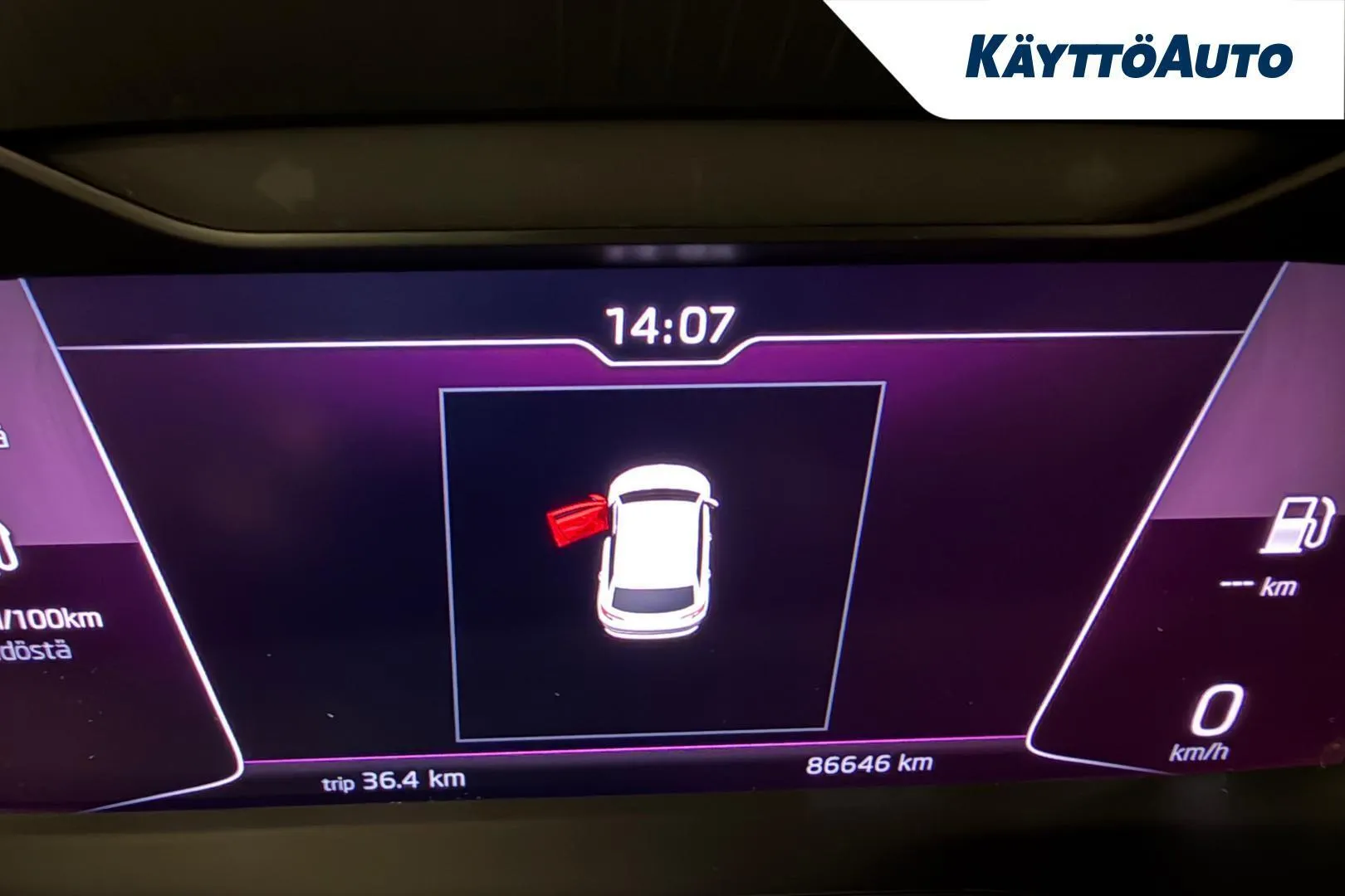 Skoda Karoq CON-823 carousel image