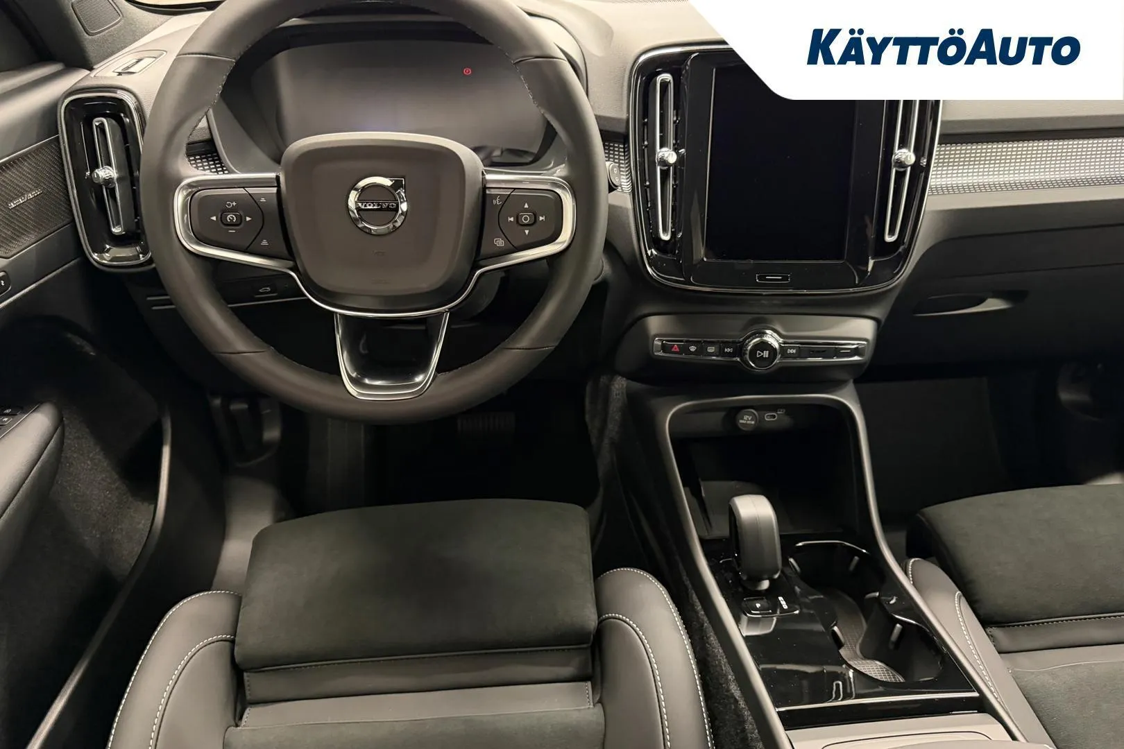Volvo EX40 ITE-415 carousel image