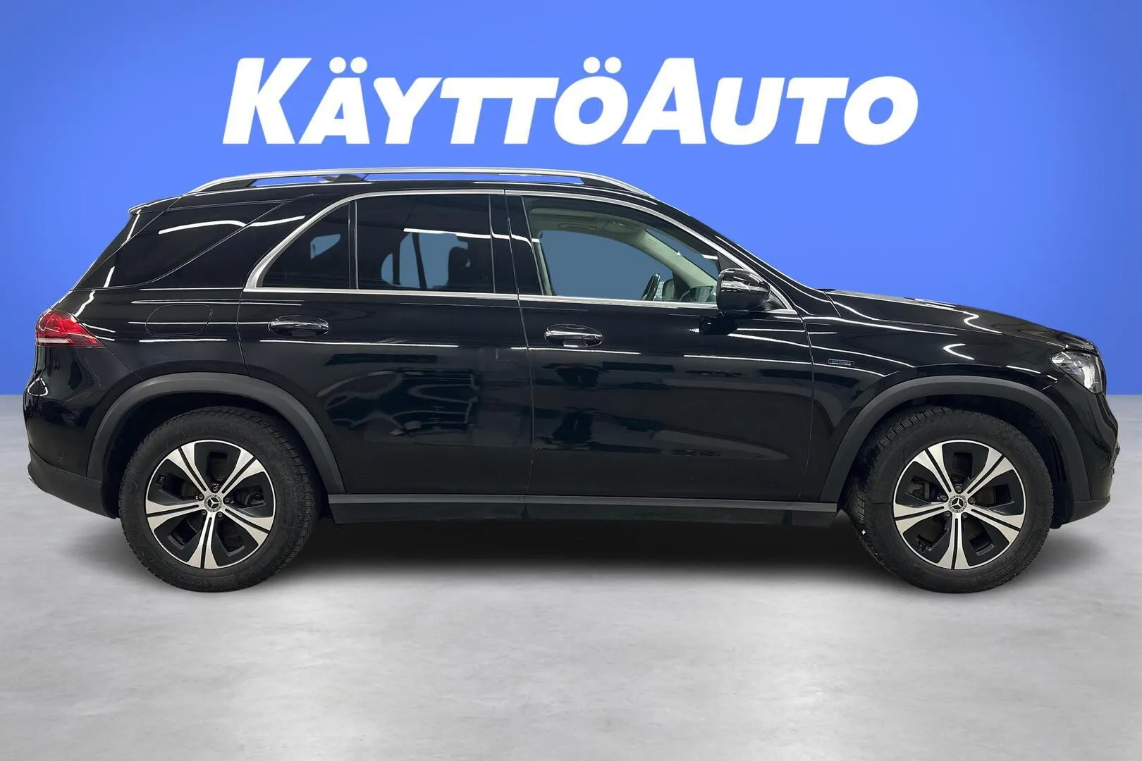 Mercedes-Benz GLE YXJ-320 carousel image