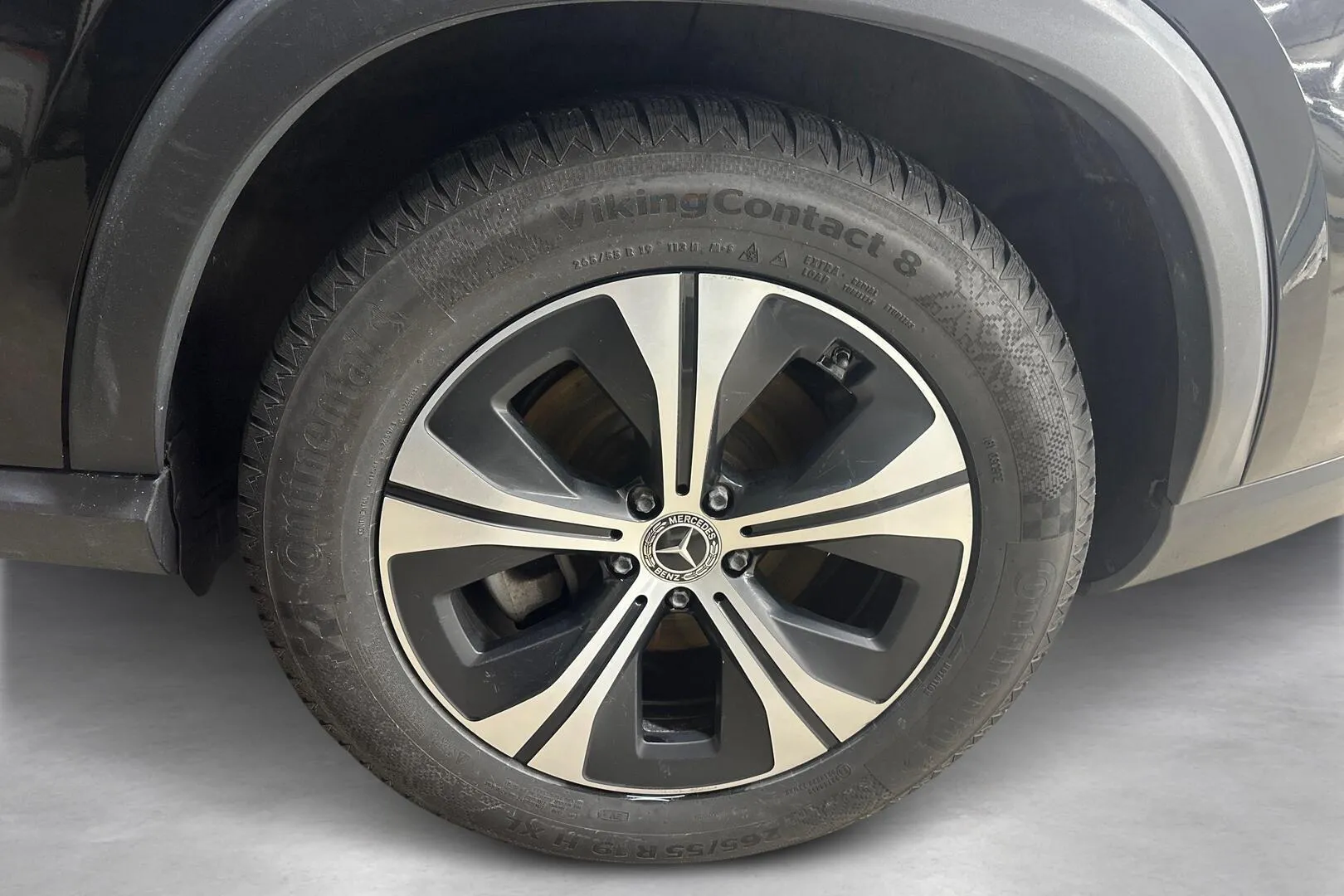 Mercedes-Benz GLE YXJ-320 carousel image