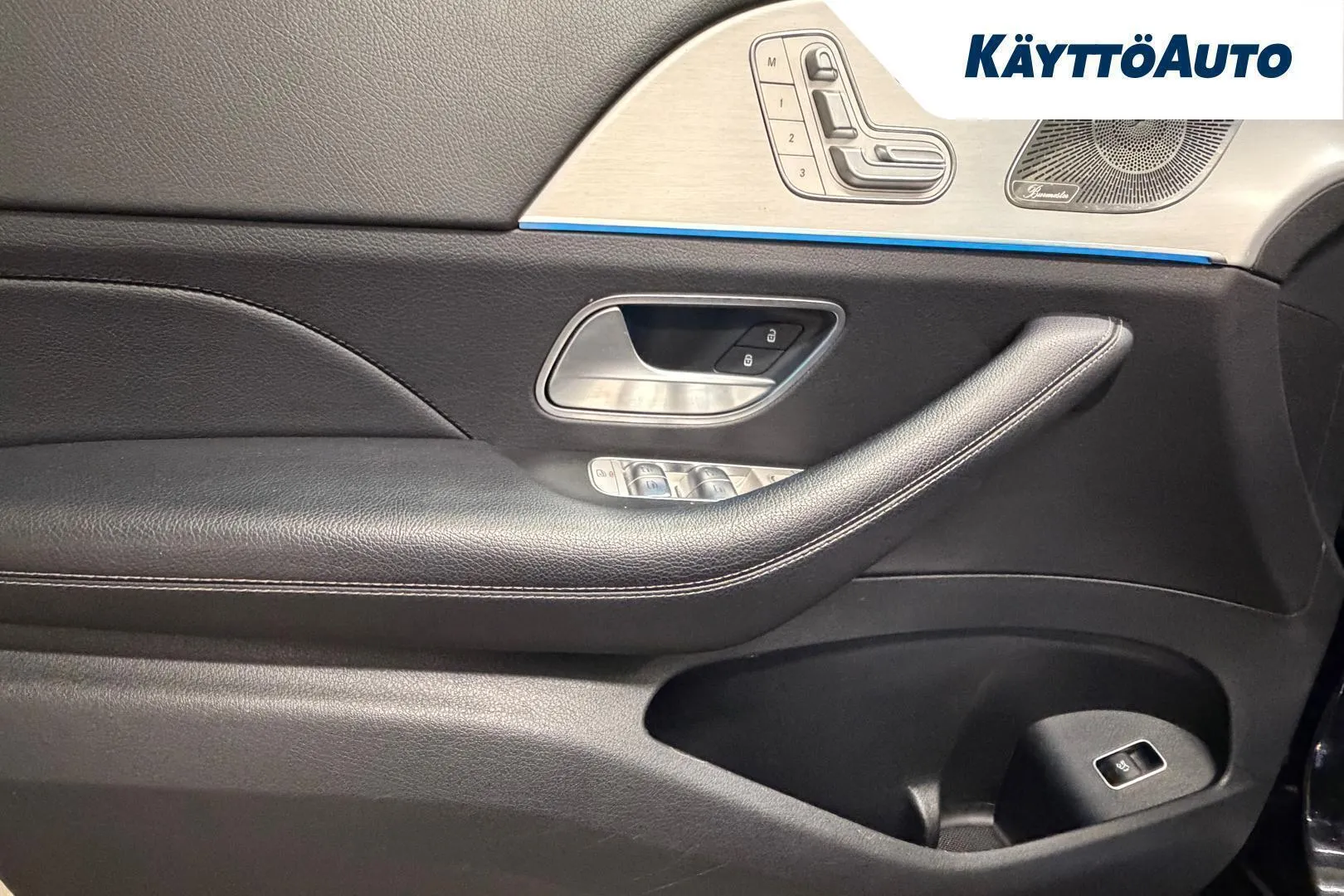 Mercedes-Benz GLE YKT-460 carousel image