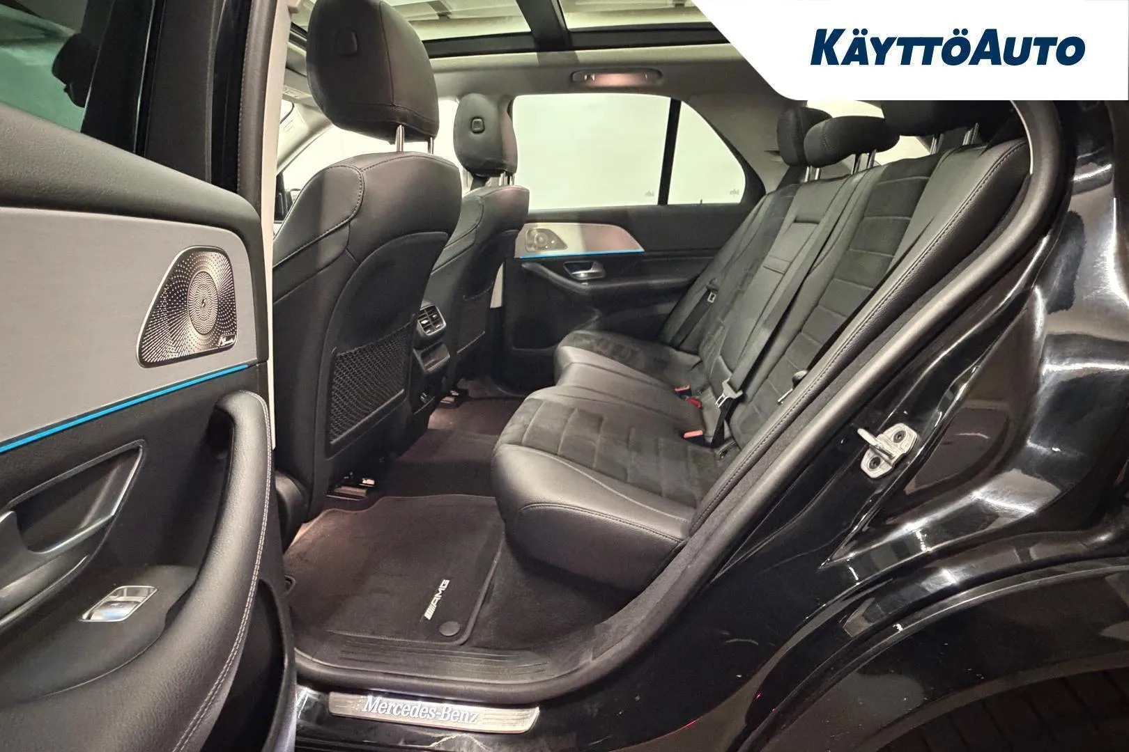 Mercedes-Benz GLE YKT-460 carousel image