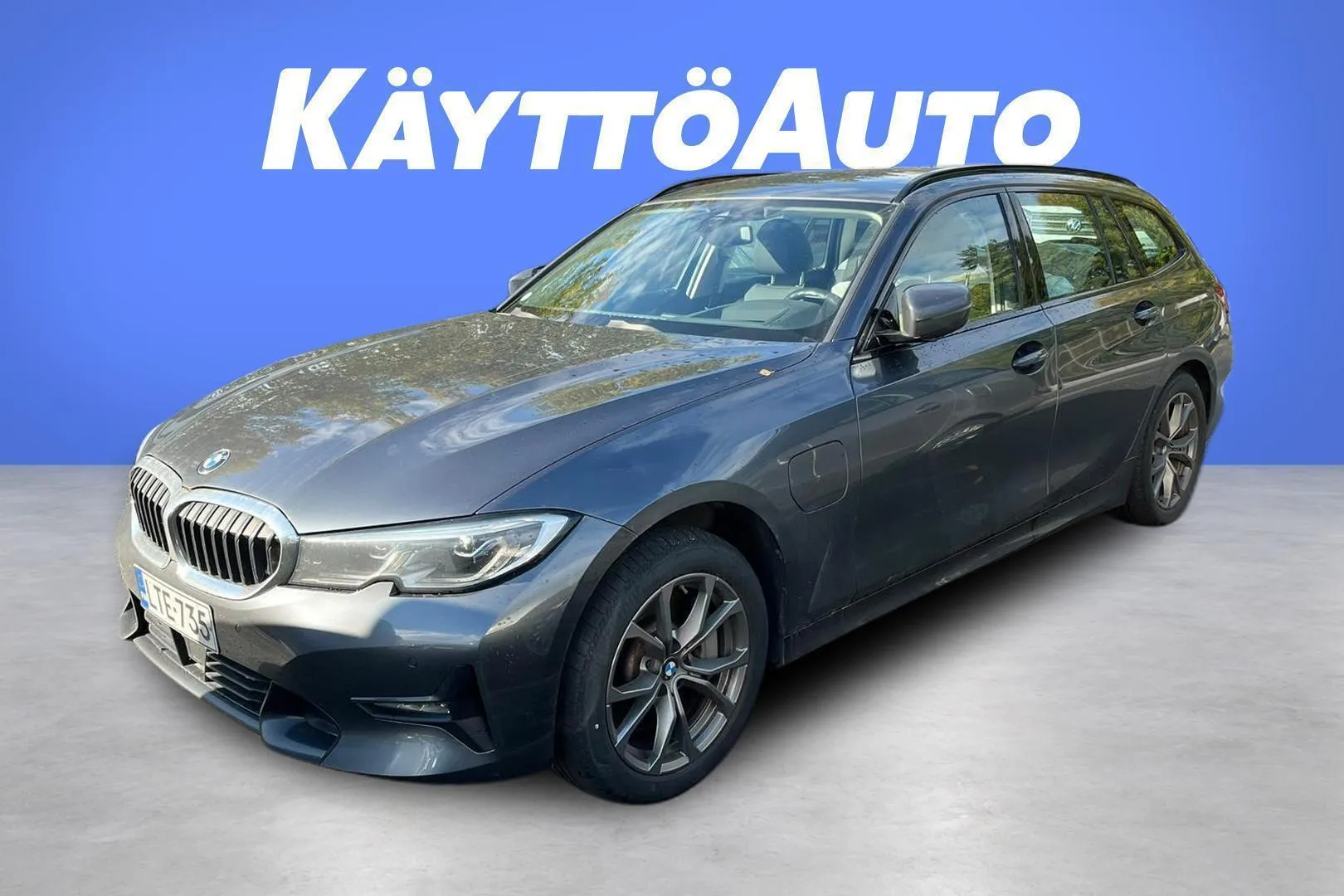BMW 330 LTE-735 carousel image