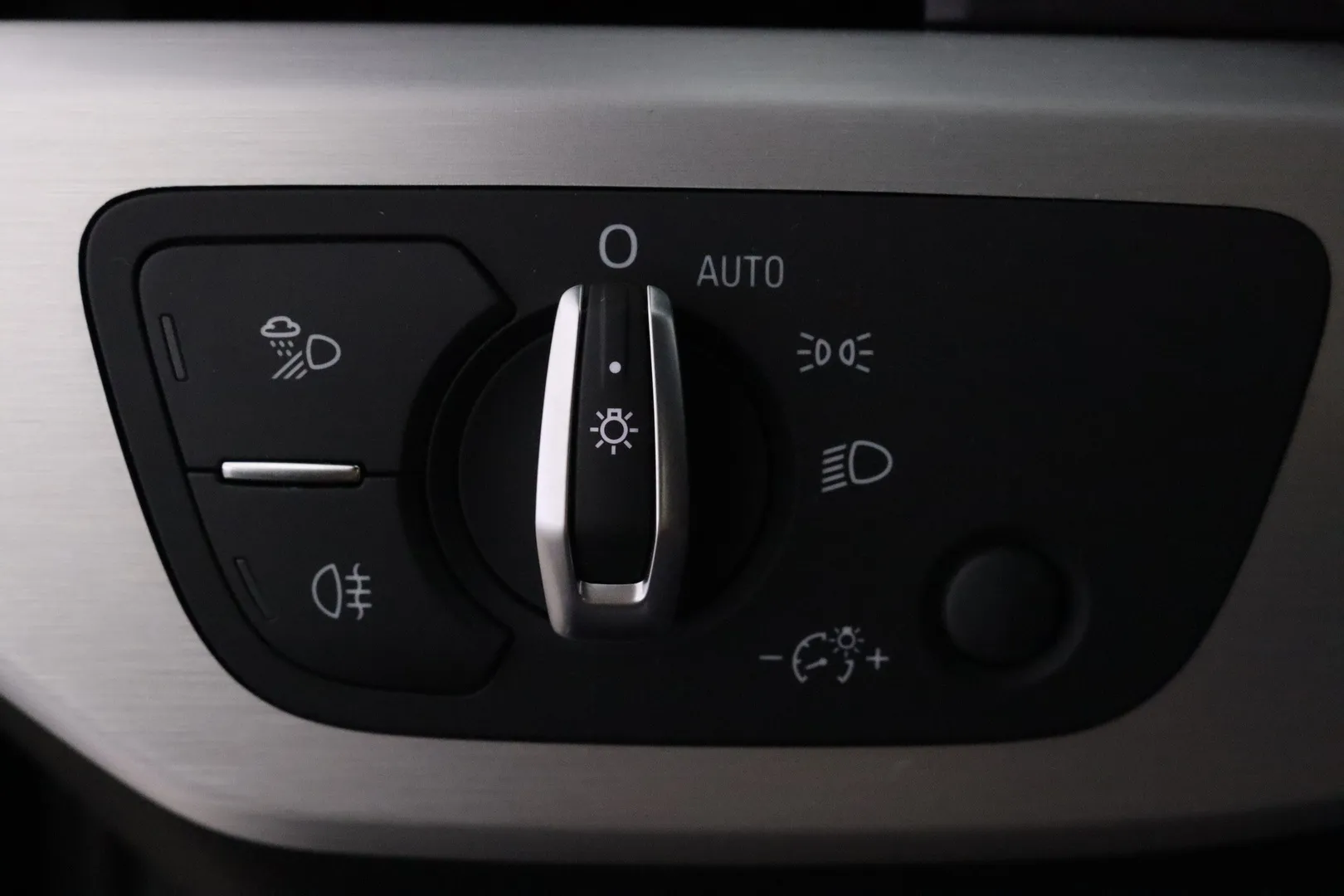 Audi A4 ETO-428 carousel image