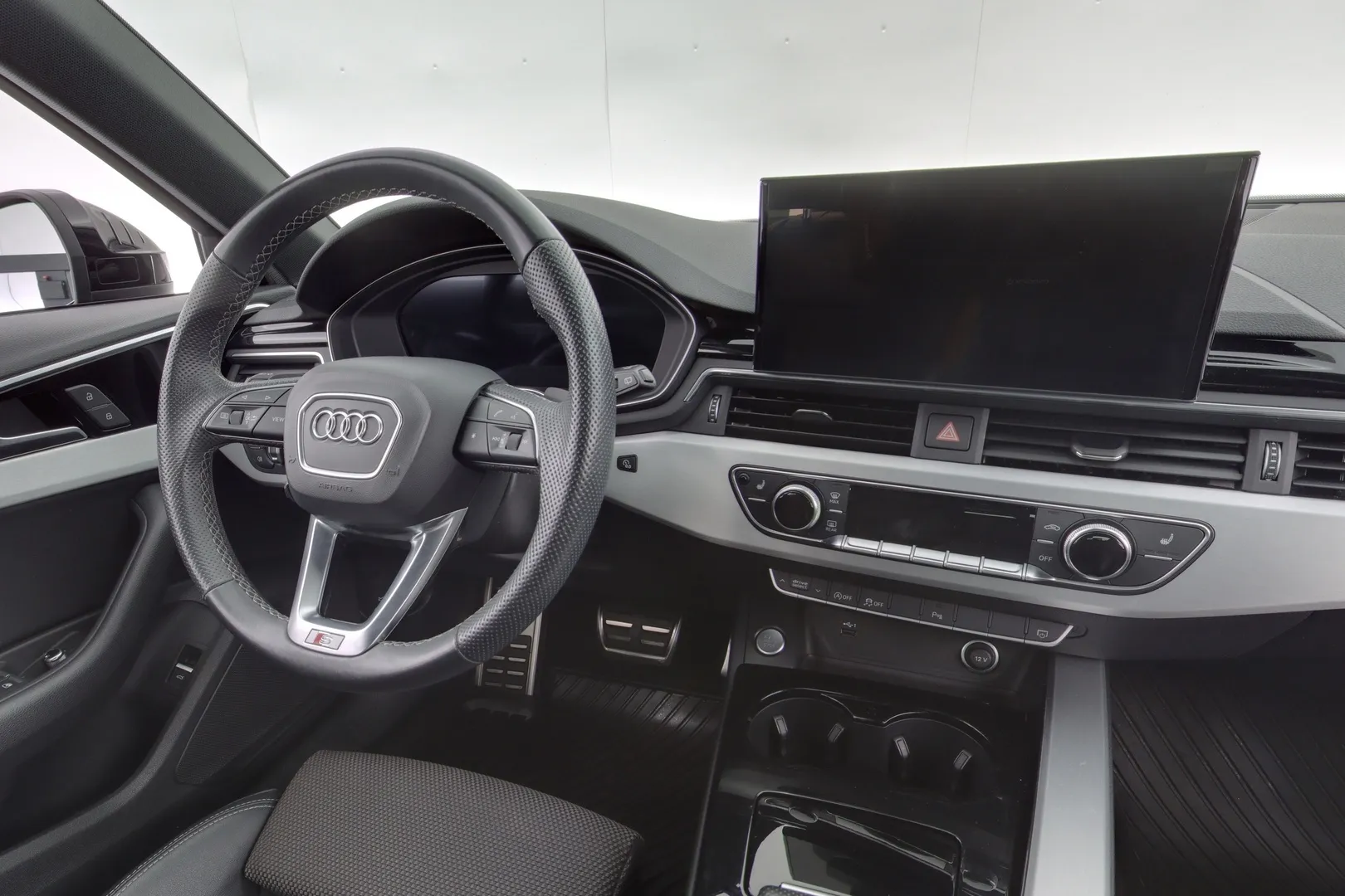 Audi A4 ETO-428 carousel image