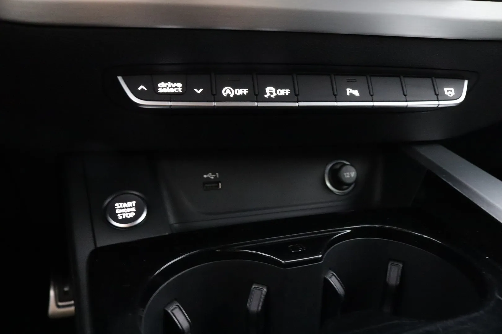 Audi A4 ETO-428 carousel image