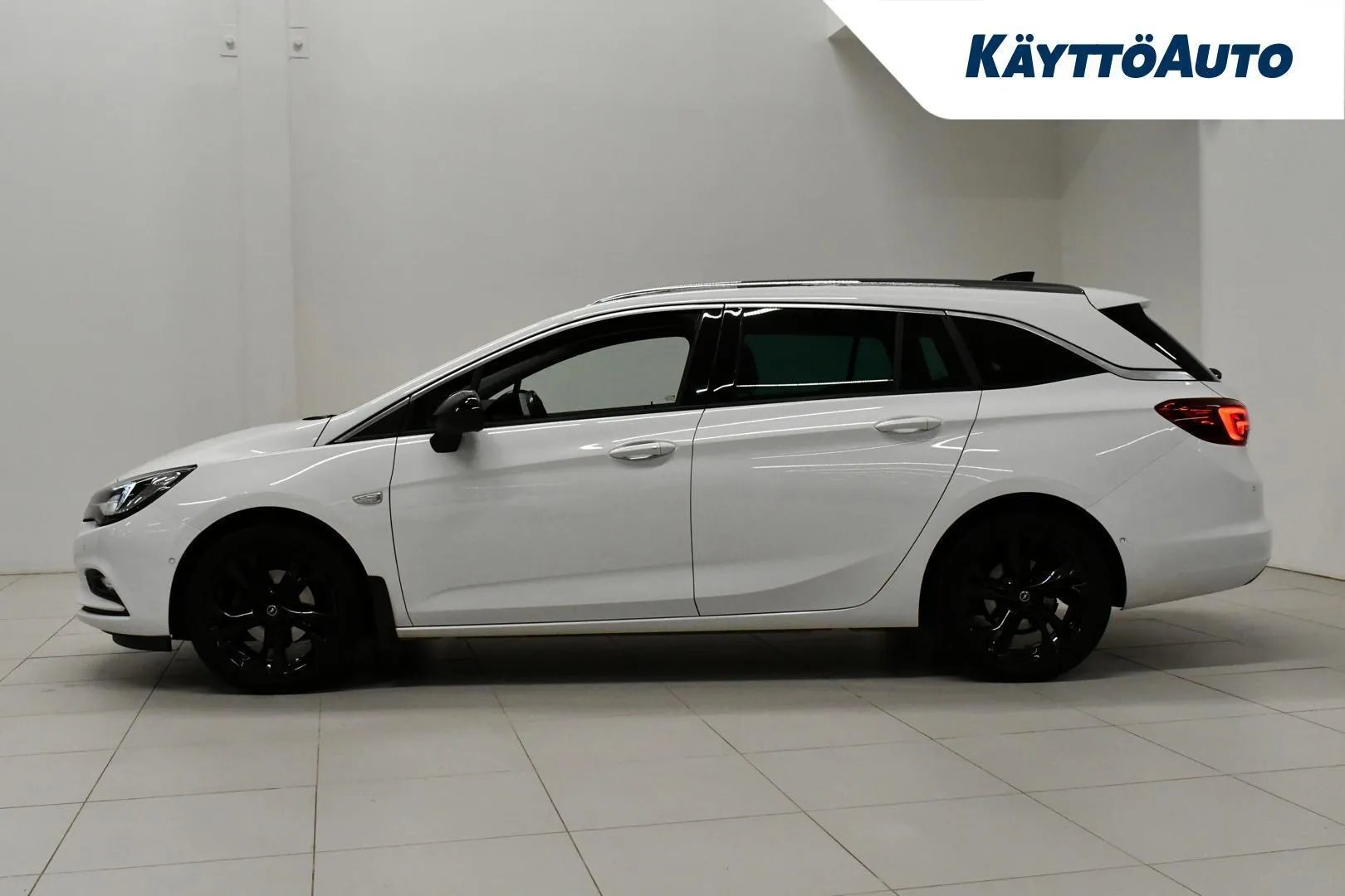 Opel Astra YKF-901 carousel image