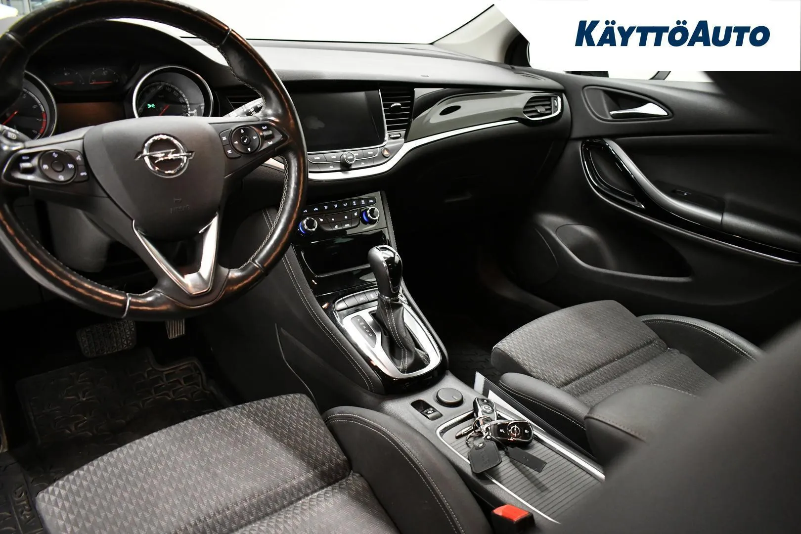 Opel Astra YKF-901 carousel image