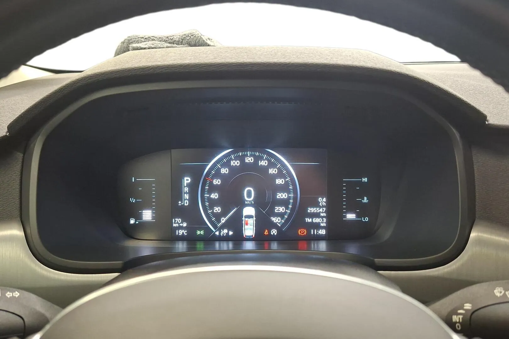 Volvo V90 YJX-307 carousel image