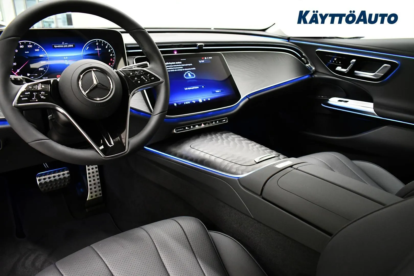 Mercedes-Benz E MRT-993 carousel image
