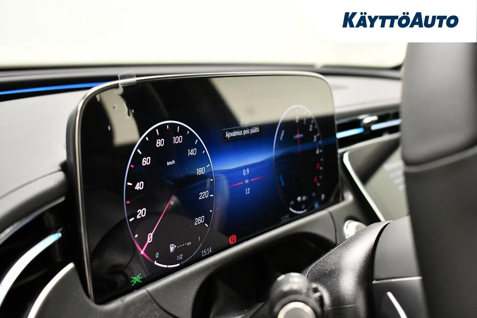 Mercedes-Benz E MRT-993 carousel image