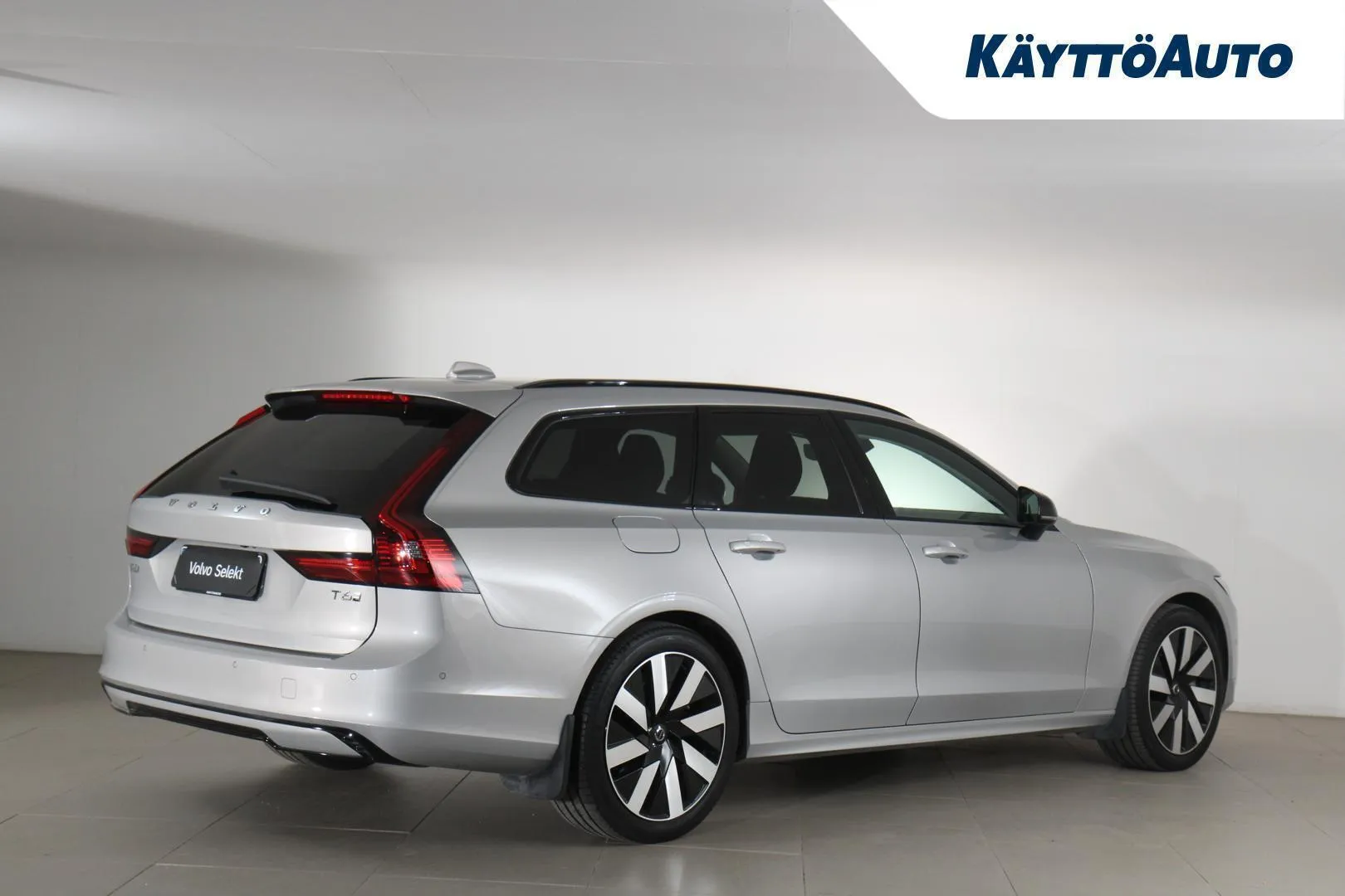 VOLVO V90 MSN-906 carousel image