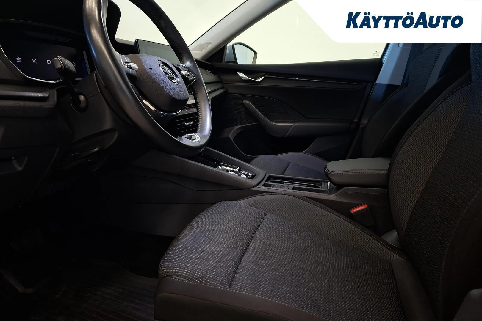 Skoda Octavia NNK-602 carousel image