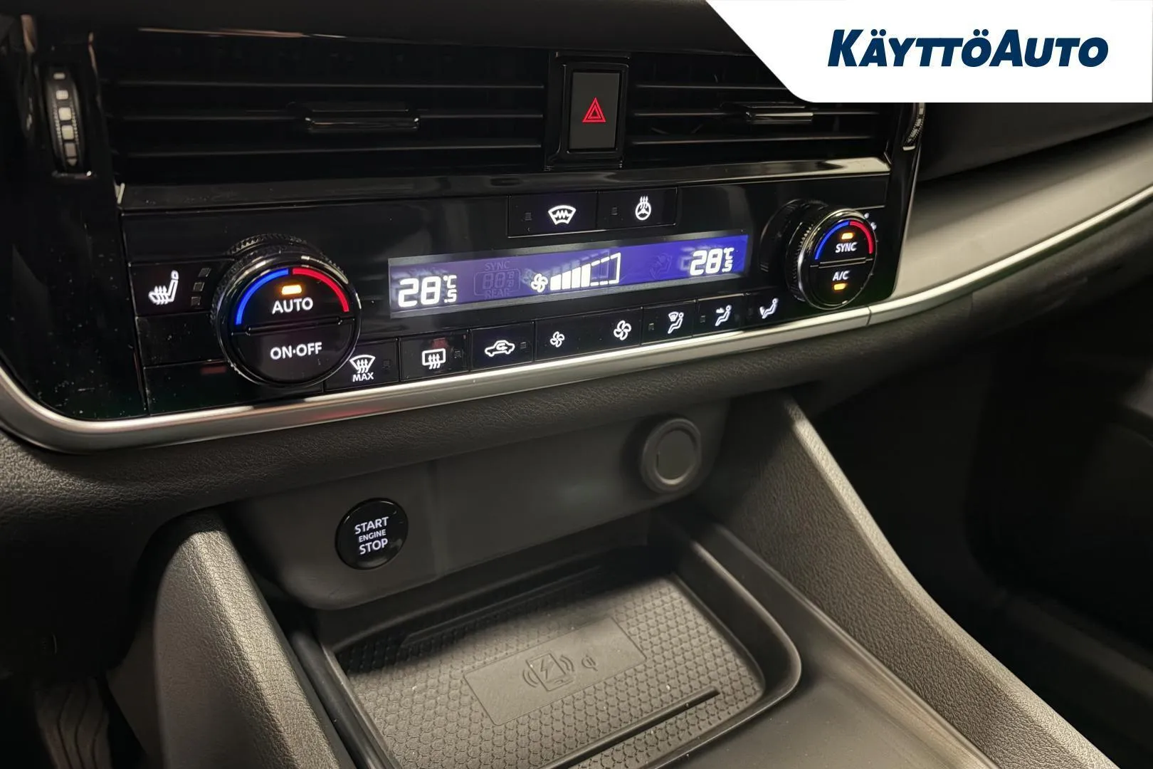 NISSAN QASHQAI SZP-623 carousel image
