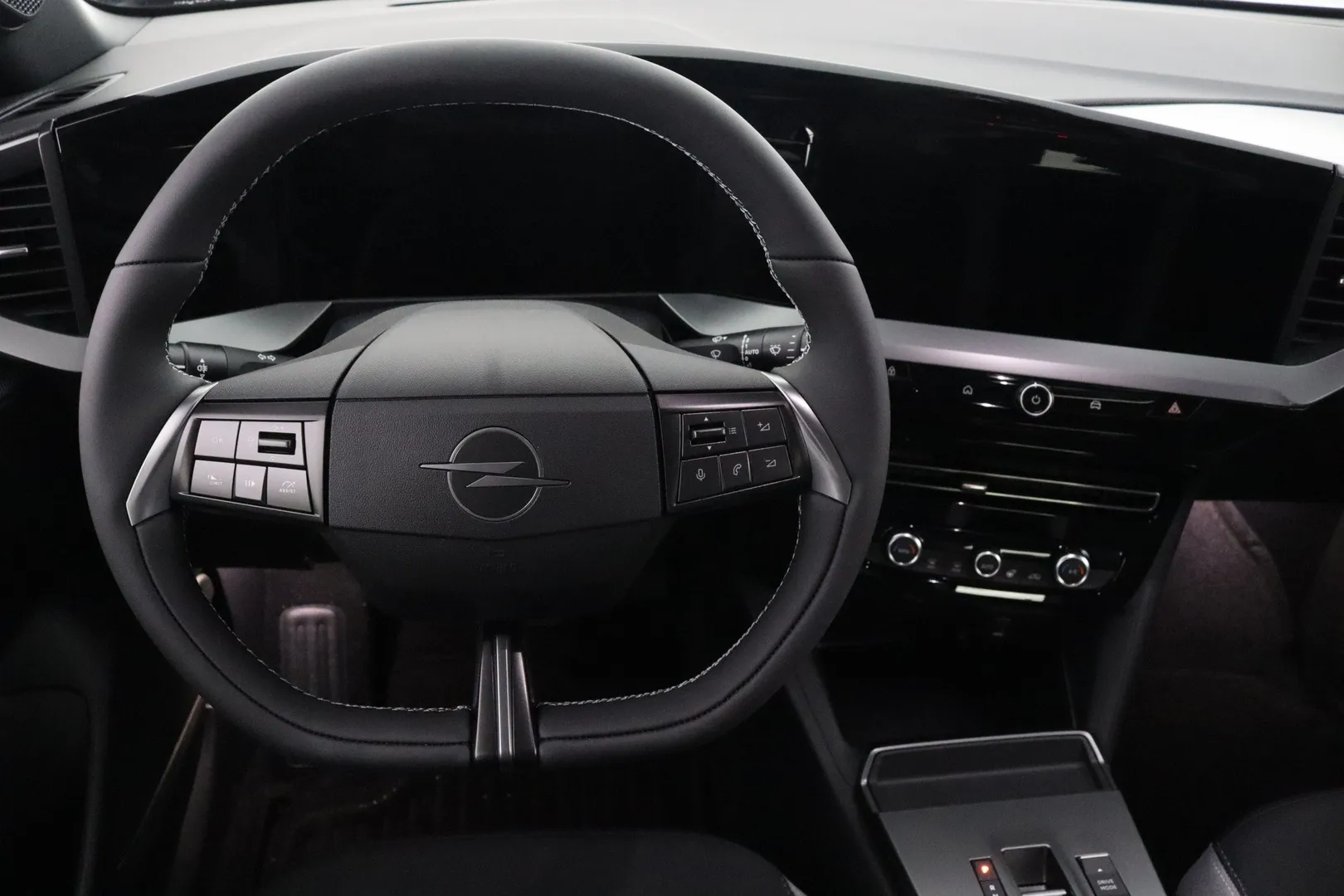 OPEL Mokka FTG-609 carousel image