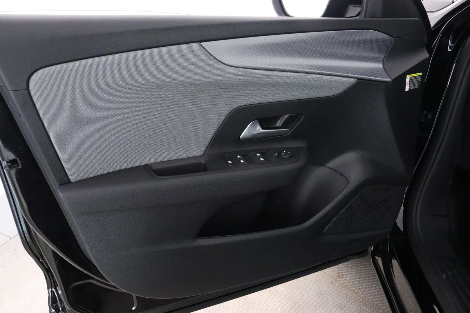 OPEL Mokka FTG-609 carousel image
