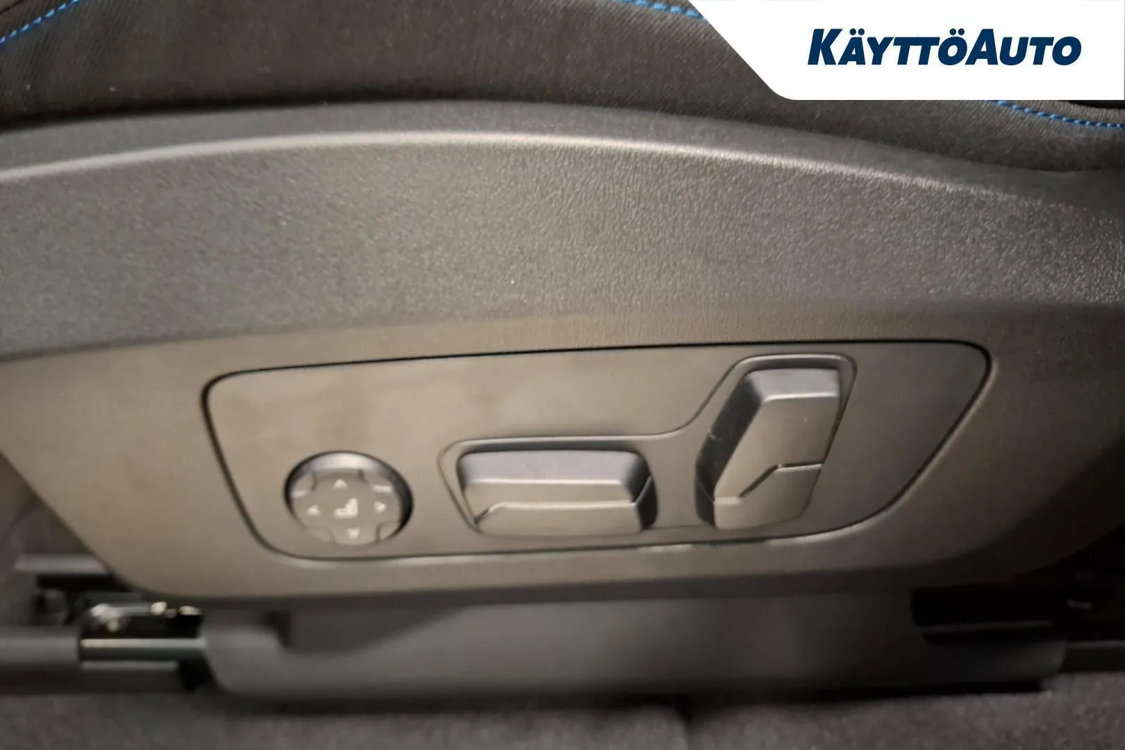 BMW iX2 NOY-557 carousel image