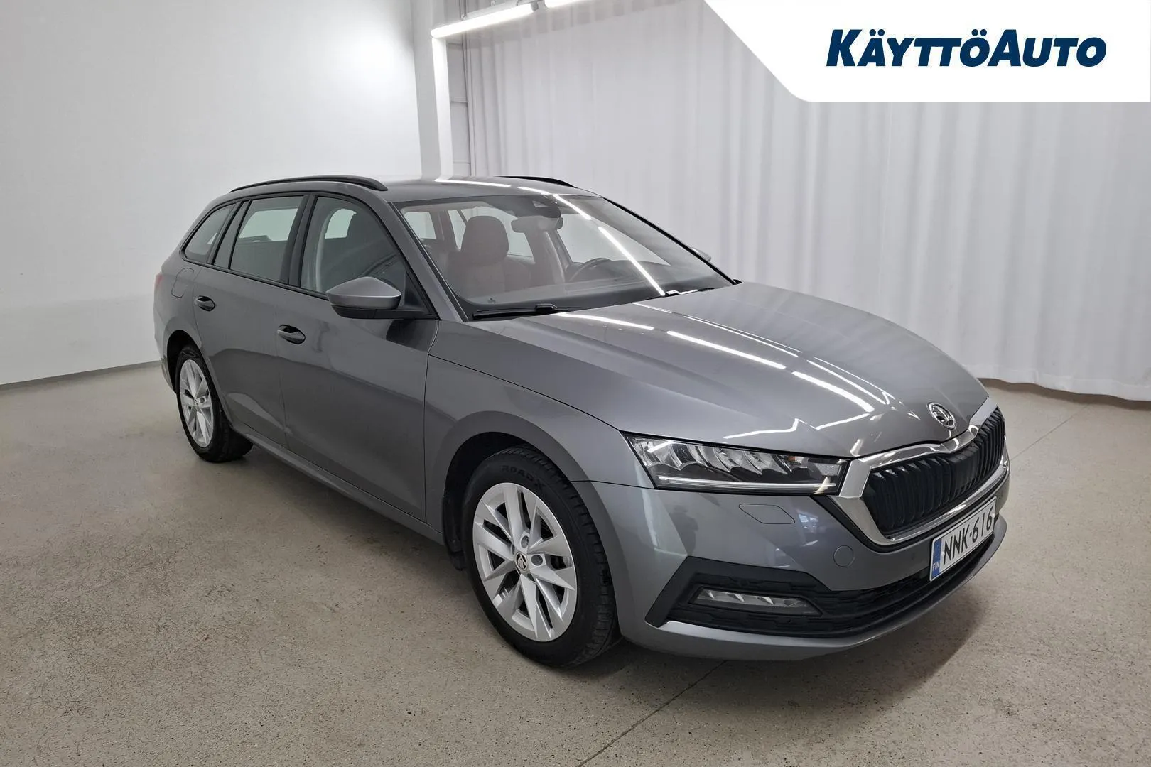 Skoda Octavia NNK-616 carousel image