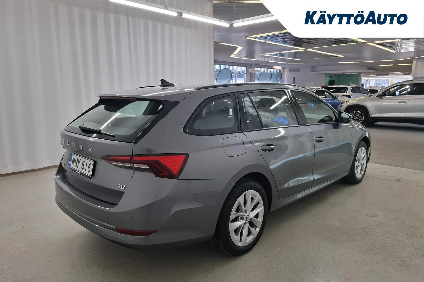Skoda Octavia NNK-616 carousel image