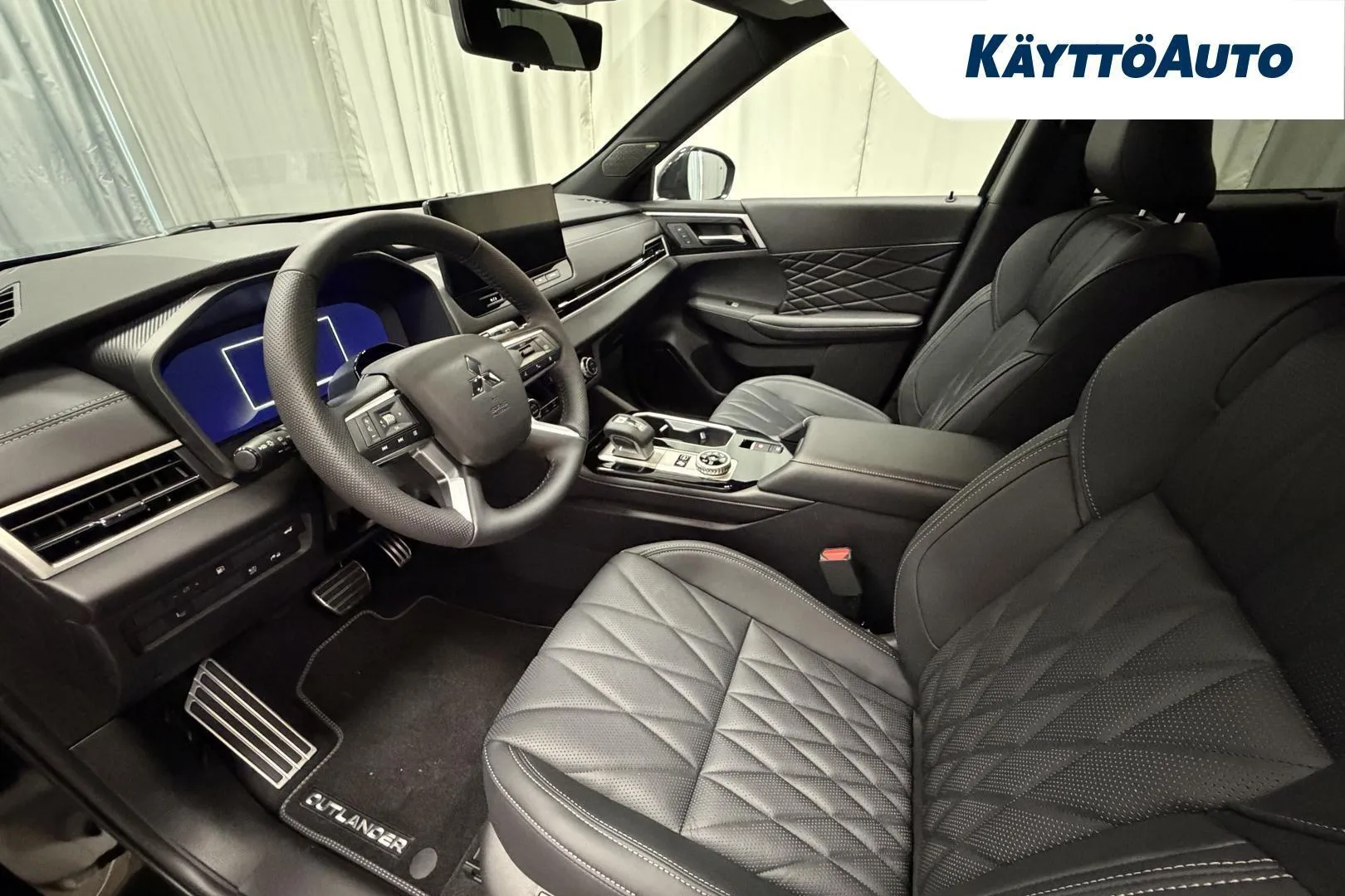 Mitsubishi Outlander YMT-395 carousel image